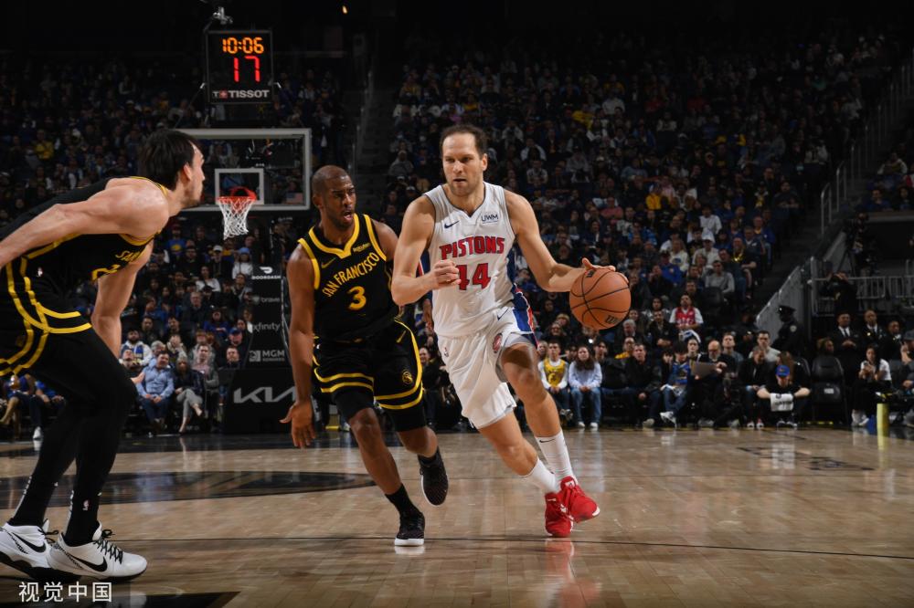 尤其是在这 尤其是在这